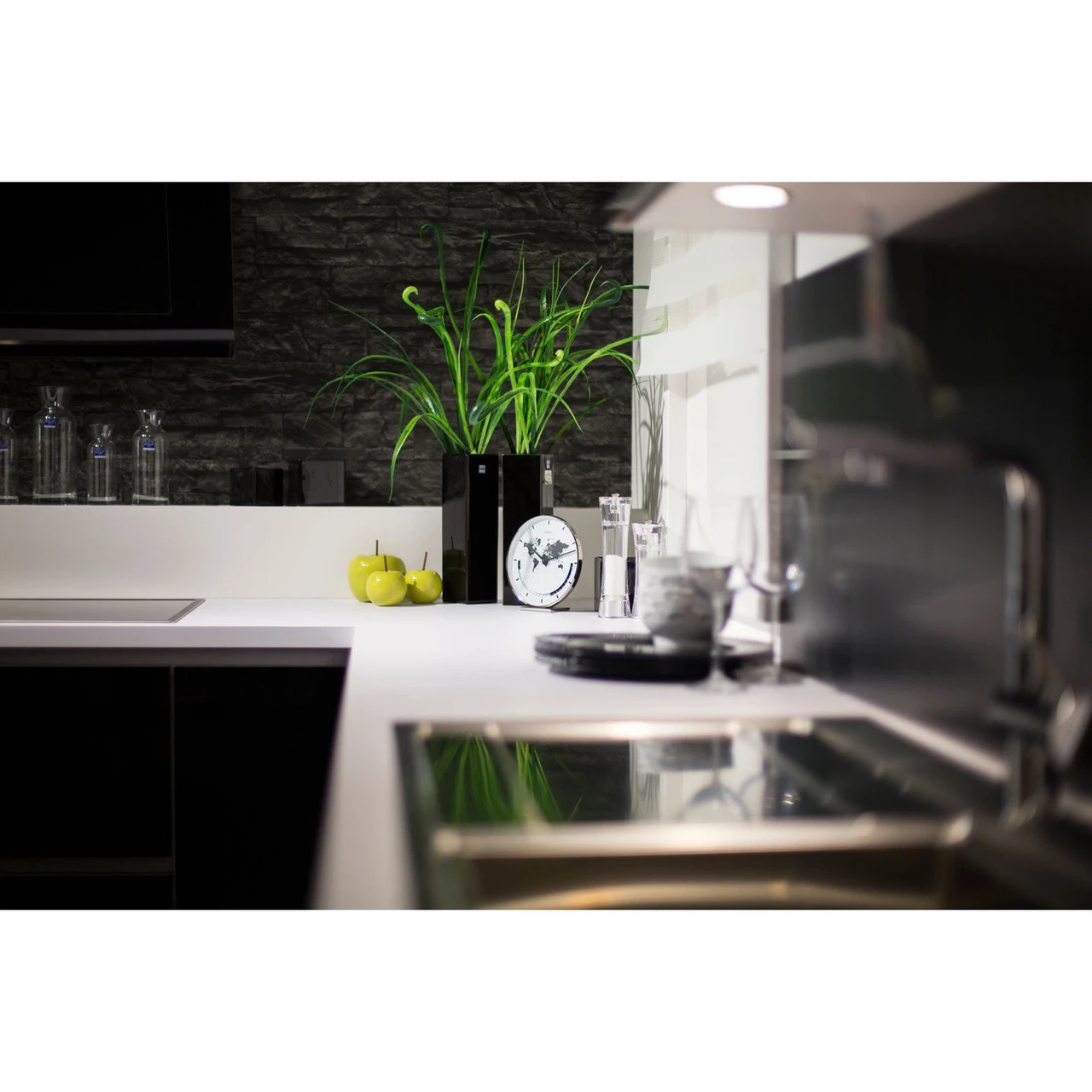 Hermle World Time Clock Nickel-Plated Mantel Clock 22843-002100 - Image 3